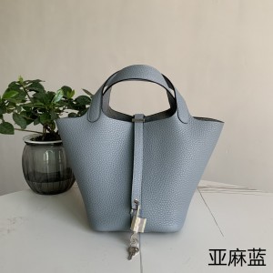 「#4354」 Hermès Linen Blue Silver Buckle Picotin Lock 18cm