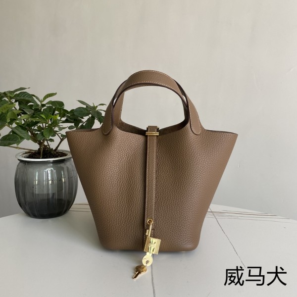 「#4374」 Hermes Weimaraner Gold Buckle Picotin Lock 18cm