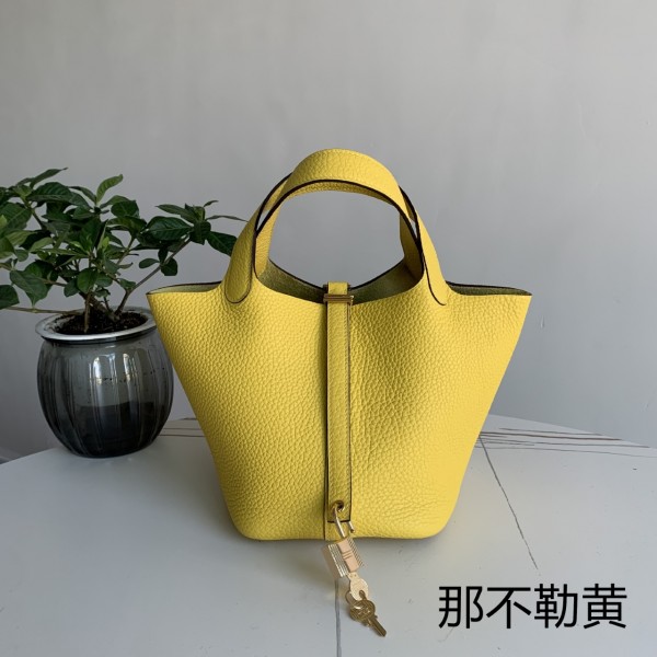 「#4377」 Hermès Naples Gold Buckle Picotin Lock 18cm 「#4377」 Hermès Naples Gold Buckle Picotin Lock 18cm