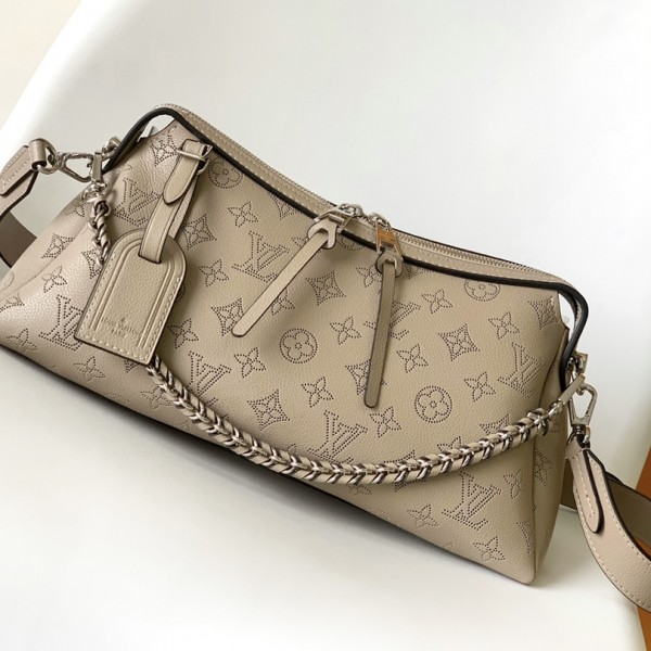 「#0176」Louis Vuitton  Mahina Hand It All  M24255 29.0 x 18.0 x 13.0