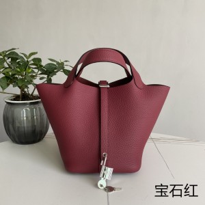 「#4407」 Hermès Picotin Lock 18cm Ruby Silver Buckle