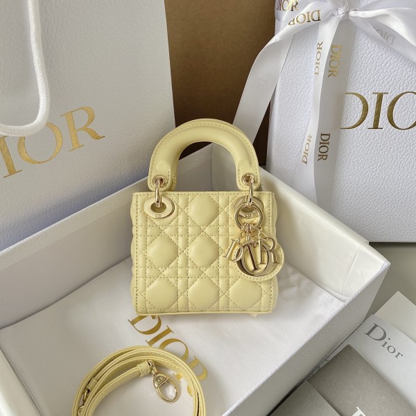 「#2229」 dior 3305  Sheepskin Chicken Yellow 12×10×5cm
