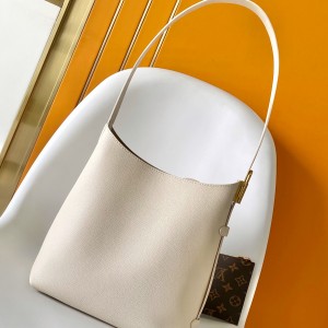 「#0188」Louis Vuitton Low Key Hobo  M25353  24.0 x 28.0 x 16.0