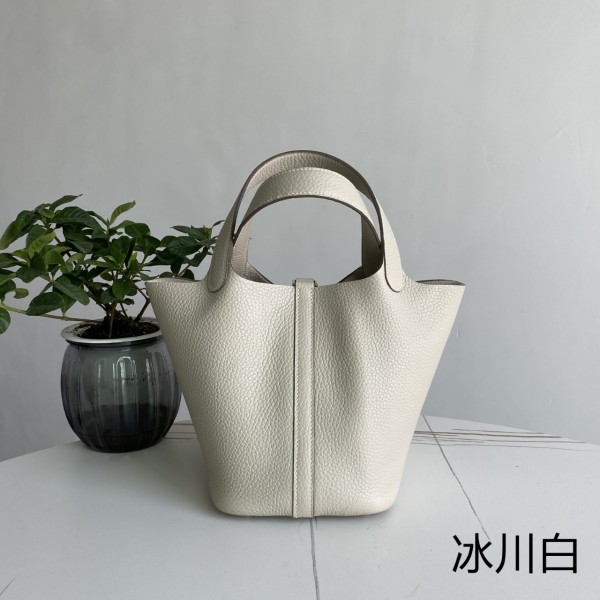 「#4428」 Hermès Glacier Platinum Buckle Picotin Lock 18cm