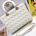 「#2250」 dior M0566 Whiter  32  x 25 x 11cm