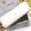 「#2250」 dior M0566 Whiter  32  x 25 x 11cm