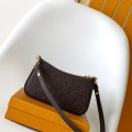 「#0204」Louis Vuitton Easy Pouch On Strap  M13614  19×11.5×3cm