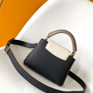 「#0231」Louis Vuitton  Capucines  M25386  21.0 x 14.0 x 8.0