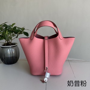 「#4473」 Hermes Milkshake Pink Silver Buckle 18cm Picotin Lock 18cm