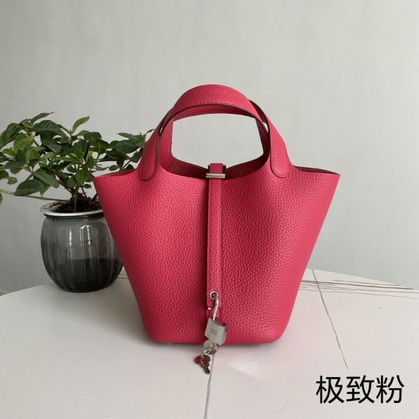 「#4479」 Hermès Ultimate Pink Silver Buckle 18cm Picotin Lock 18cm 「#4479」 Hermès Ultimate Pink Silver Buckle 18cm Picotin Lock 18cm