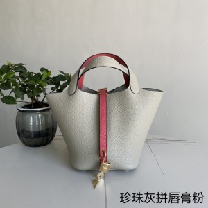 「#4486」 Hermès Pearl Grey Lipstick Pink Gold Buckle 18cm Picotin Lock 18cm