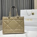 「#2260」 dior M8721OZVJ-M45U Apricot leather 36.5 x 28 x 17.5cm