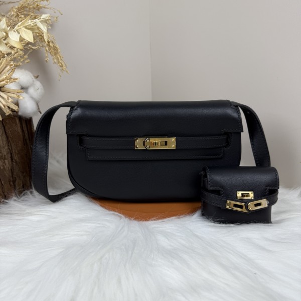 「#4516」 Hermès Moon Bag Black Gold Buckle Swift Leather Kelly Moove Large Bag 17cm Small Bag 7.5cm 「#4516」 Hermès Moon Bag Black Gold Buckle Swift Leather Kelly Moove Large Bag 17cm Small Bag 7.5cm