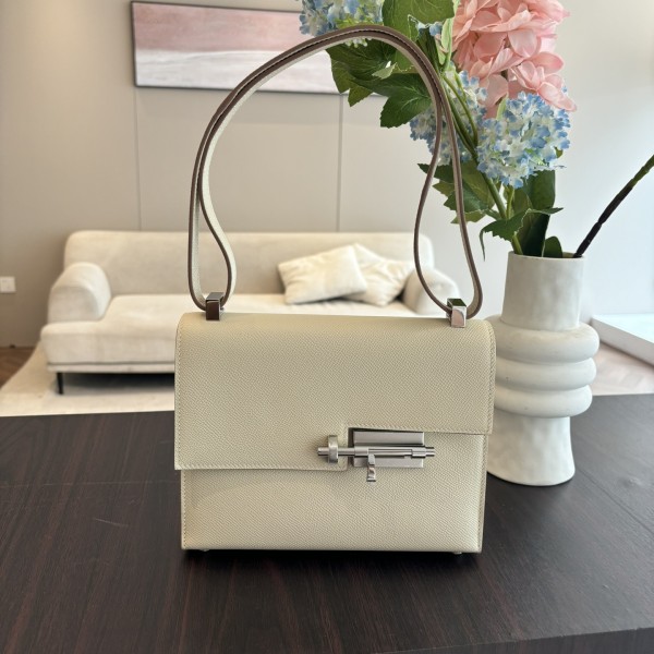 「#4525」 Hermes Pistol Bag Milkshake White Verrou Epsom Leather Stainless Steel Hardware Semi-handmade Wax Thread Sewing 21cm 「#4525」 Hermes Pistol Bag Milkshake White Verrou Epsom Leather Stainless Steel Hardware Semi-handmade Wax Thread Sewing 21cm