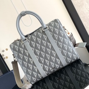 「#2031」dior   1ADBR088CDP  grey  35 x 27 x 6cm