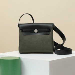 「#4577」 Hermes Black/Bronze Green Silver Buckle HB20H Viking Canvas and Hunter Leather Shoulder Bag 20cm