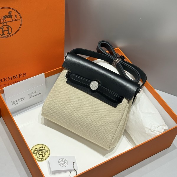 「#4579」 Hermes Cement Grey Silver Buckle HB20H Viking Canvas and Hunter Leather Shoulder Bag 20cm