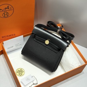 「#4592」 Hermes Black Gold Buckle HB20H Viking Canvas and Hunter Leather Shoulder Bag 20cm