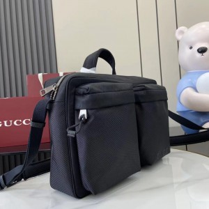 「#3017」GUCCI   Nexus 834474 37x 23x 10