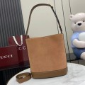 「#3029」GUCCI 73  833660 26x 27.5x 11.5