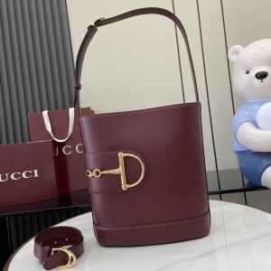 「#3030」GUCCI 73  833660 26x 27.5x 11.5