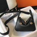 「#4068」 Hermès Black Mini Lindy Bag Gold Buckle 19.5x12.5