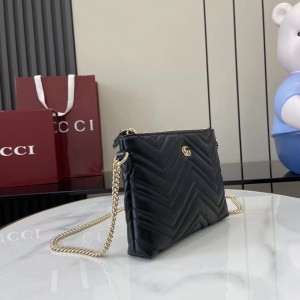 「#3041」GUCCI GG Marmont  837742  21x 15x 3.5