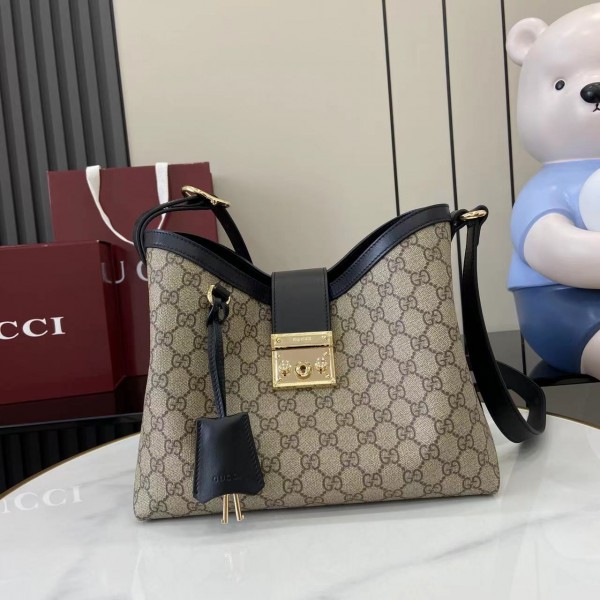「#3077」GUCCI Padlock 839021  29x 23.5x 15.5