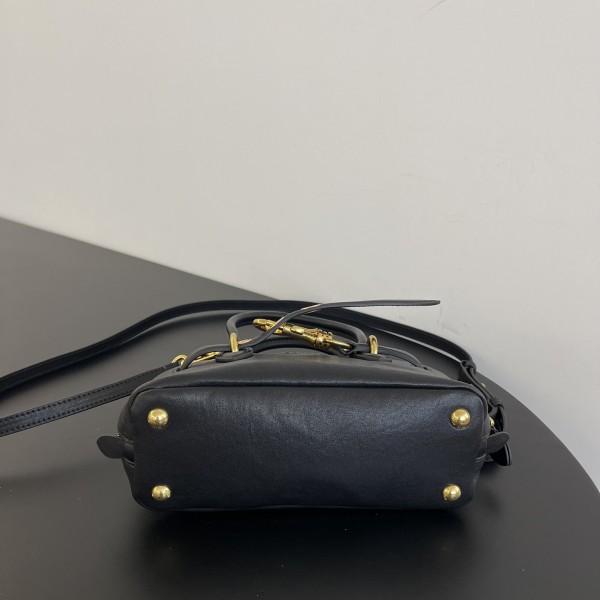 「#9013」 miumiu 30112B88  Sac coquillage 8×13×21cm