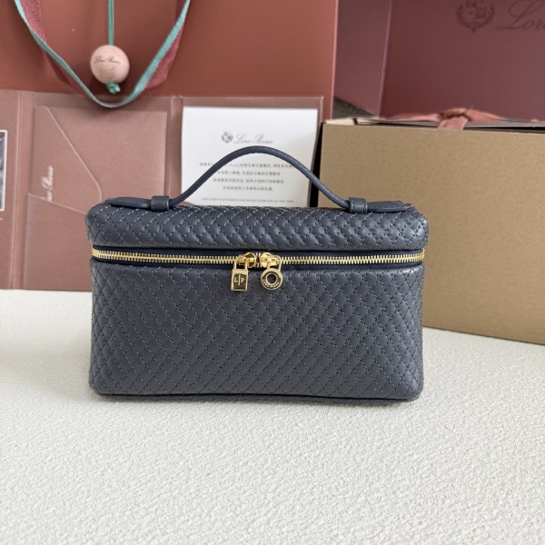 「#7054」Loro pian Extra Pocket L19 gold buckle -FAI8393 - 19x6.5x11cm -Dark royal blue embroidery thread 「#7054」Loro pian Extra Pocket L19 gold buckle -FAI8393 - 19x6.5x11cm -Dark royal blue embroidery thread