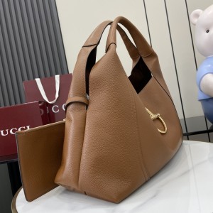 「#3221」GUCCI  Softbit 837466 46x 26x 16
