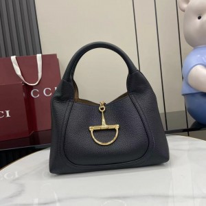 「#3226」GUCCI Softbit 837467 27.5x 21x 16