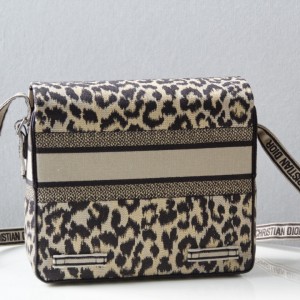 「#2047」dior  Campbag  Leopard   28.5x25x12cm