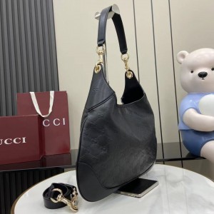 「#3287」GUCCI Body 834981 42x 36x 2