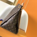 「#0242」Louis Vuitton   Artsy  N40249      46 x 32 x 24