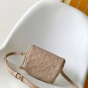 「#0243」Louis Vuitton   Mini Bumbag   M14420  17.0 x 12.0 x 9.5 