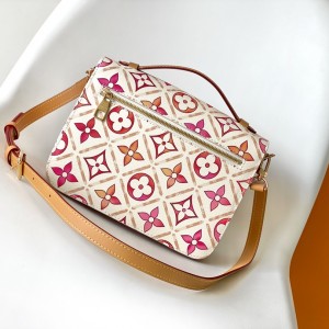 「#0245」Louis Vuitton Pochette Métis  M11461  25.0 x 19.0 x 7.0