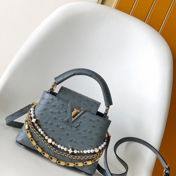 「#0253」Louis Vuitton Capucines BB  M11906  21.0 x 13.6 x 8.0