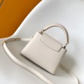 「#0273」Louis Vuitton Capucines M25087 21.0 x 13.6 x 8.0