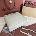 「#7103」Loro pian Extra Pocket L23.5 silver buckle - FAM6491 - 21✖️23.5✖️8cm - light beige 「#7103」Loro pian Extra Pocket L23.5 silver buckle - FAM6491 - 21✖️23.5✖️8cm - light beige