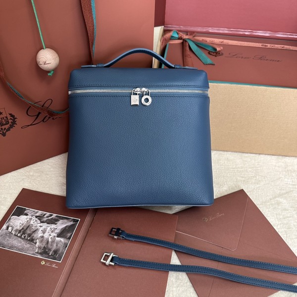「#7108」Loro pian Extra Pocket L23.5 silver buckle - FAM6491 - 21✖️23.5✖️8cm - Warbler tail blue