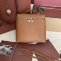 「#7113」Loro pian Extra Pocket L23.5 silver buckle - FAM6491 - 21✖️23.5✖️8cm - tobacco brown 「#7113」Loro pian Extra Pocket L23.5 silver buckle - FAM6491 - 21✖️23.5✖️8cm - tobacco brown