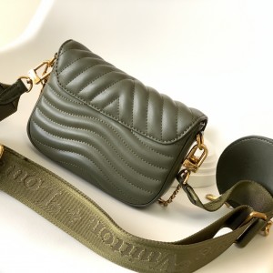 「#0278」Louis Vuitton Multi Pochette New Wave  M56471  21x13x6.5