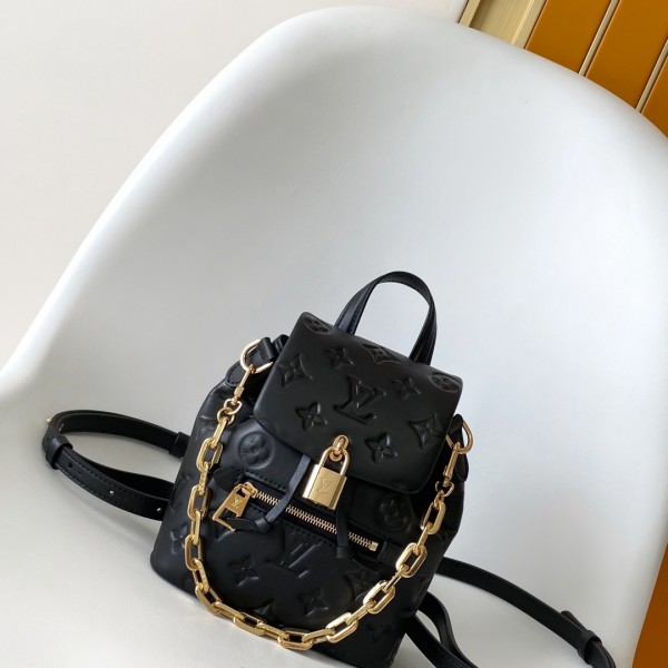 「#0286」Louis Vuitton  Coussin Backpack M13387  15.0 x 20.0 x 7.5