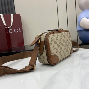 「#3372」GUCCI GG Emblem 821217 19x 12.5x 7