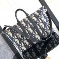 「#2055」 dior  1ESDU134YXL_H27E  Beige and black oversized Oblique print  40 x 33 x 22.5cm