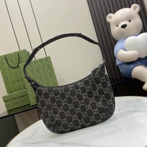 「#3468」GUCCI Horsebit Slim  774719 18x 24x 4.5