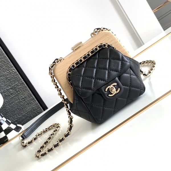 「#10128」Chanel small clutch wooden clip bag AS3053 12*12*7cm