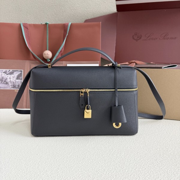 「#7134」Loro pian Extra bag L27 gold buckle - FAN4043 - 16cm*27 cm*10cm - deep sapphire blue 「#7134」Loro pian Extra bag L27 gold buckle - FAN4043 - 16cm*27 cm*10cm - deep sapphire blue