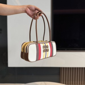 「#9068」 miumiu  5BB173  28*11.5*8cm